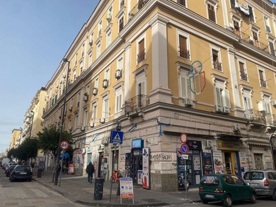 Bilocale in Vendita a Napoli, 78'000€, 55 m²