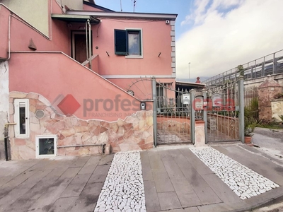 Bilocale in Vendita a Salerno, 147'000€, 68 m²