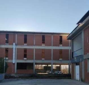 capannone artigianale in vendita a Moncigoli