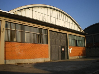 Capannone Industriale in in vendita da privato a Montemurlo via Brescia, 23