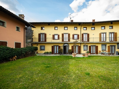 Casa in affitto in Bergamo, Italia