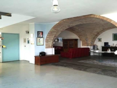 Casa Indipendente in Vendita a Pescara, 530'000€, 320 m²