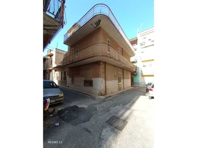 Edificio-Stabile-Palazzo in Vendita ad Villabate - 75000 Euro