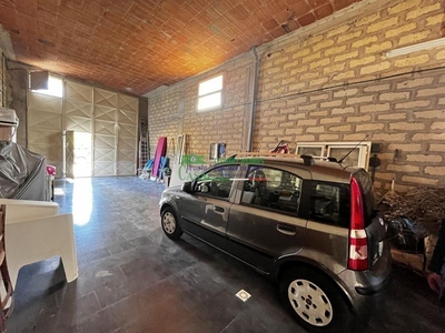 garage in affitto a Comiso