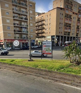 Negozio in vendita a Catania piazza Papa Giovanni XXIII