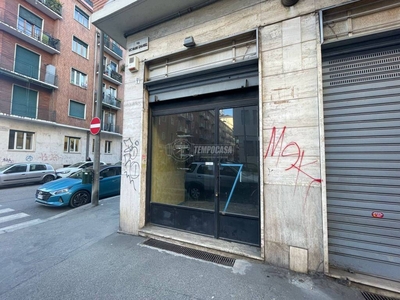 Negozio in vendita a Torino via Bene Vagienna 16