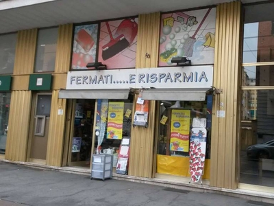 Negozio in vendita a Torino via genova 83