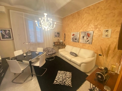 Trilocale in Vendita a Bologna, 190'000€, 77 m²