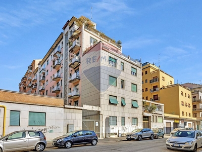 Trilocale in Vendita a Milano, zona Testi, 340'000€, 80 m²
