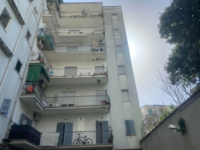 Trilocale in Vendita a Napoli, 155'137€, 105 m²