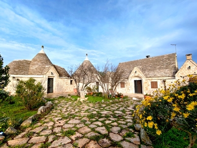 TRULLI & CUMMERSE