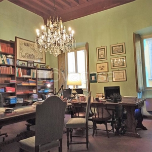 Ufficio in vendita a Lucca via Santa Giustina,, 45