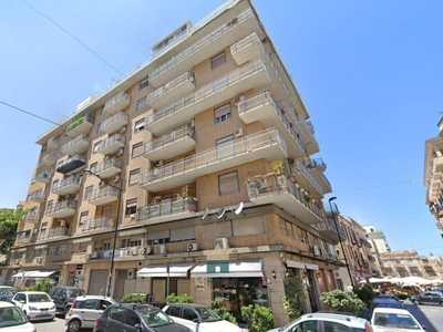 Ufficio in vendita a Palermo via Carlo Pisacane, 5