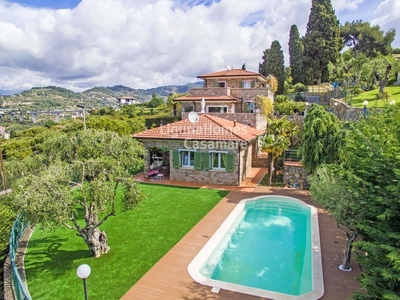 Villa in vendita a Bordighera