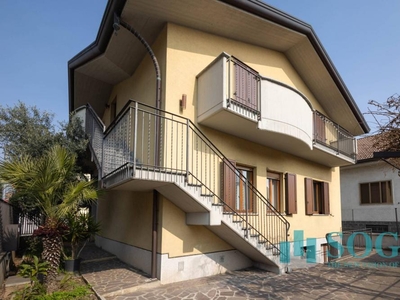 villa in vendita a Cesano Maderno