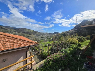 villa indipendente in vendita a San Biagio della Cima