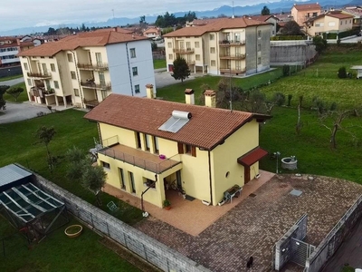 Villa indipendente tricamere con giardino Cividale del Friuli