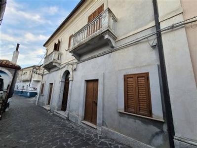 Casa indipendente a Montegiordano in provincia di Cosenza