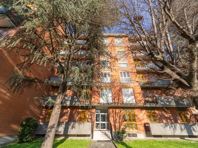 Appartamento in Vendita a Milano, zona Ripamonti, 595'000€, 175 m²