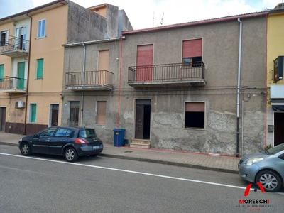 Appartamento in Vendita a Sassari, 45'000€, 165 m²