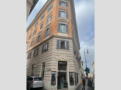 Attività commerciale in Affitto a Roma, zona Centro Storico, 5'500€, 140 m²