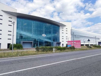 azienda commerciale in vendita a Pordenone