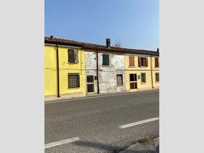 Casa Indipendente in Vendita a Ferrara, 17'500€, 50 m²
