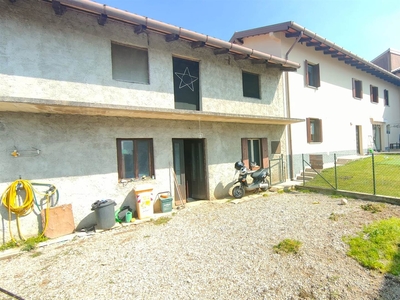 Casa semi indipendente in vendita a Moruzzo Udine Brazzacco