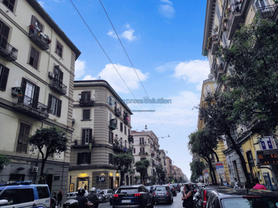 Negozio / Locale in affitto a Napoli - Zona: San Lorenzo