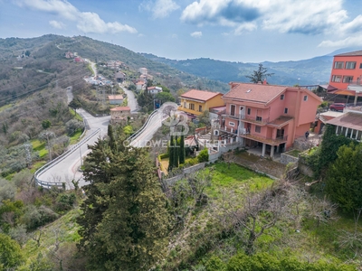 Villa bifamiliare in vendita a Ogliastro Cilento - Zona: Ogliastro Cilento