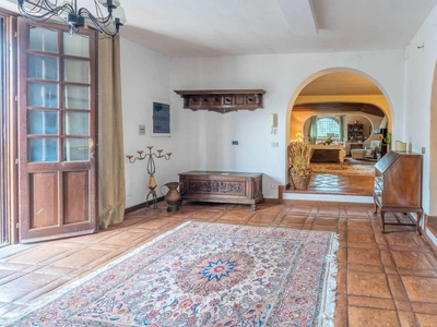 Villa in vendita a Palombara Sabina, Stazzano
