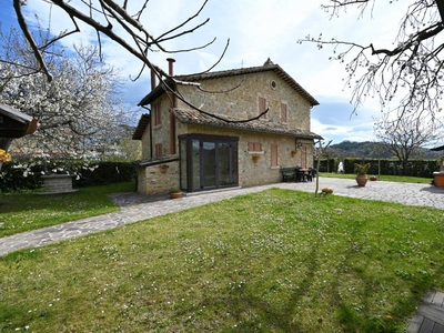 Villa in vendita a Venarotta