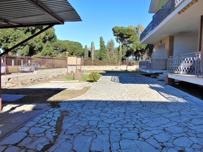 Villa trifamiliare in vendita a Tarquinia - Zona: San Giorgio