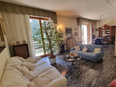 Appartamento in vendita a Firenze Lungarno Del Tempio