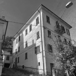 Appartamento in Via Aldo Moro - Piana Battolla, Follo