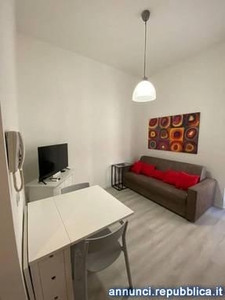 Appartamenti Milano P.ta Genova, Romolo, Solari Viale Coni Zugna 54 cucina: A vista,