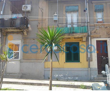 Appartamento Bilocale da ristrutturare, in vendita in Via Manzoni 81, Messina