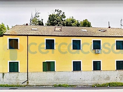 Appartamento Bilocale in vendita in Via Dei Greci, Salerno