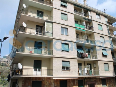 Appartamento Bilocale in vendita in Via Edera, Genova
