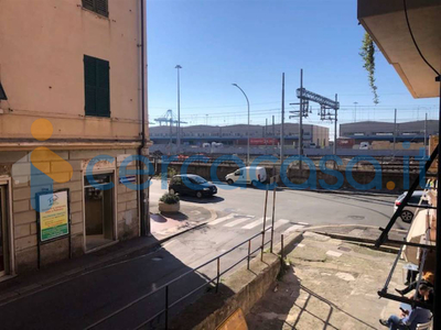 Appartamento Bilocale in vendita in Via Pra, Genova