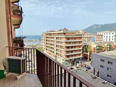 Appartamento in Affitto ad Salerno - 1385 Euro