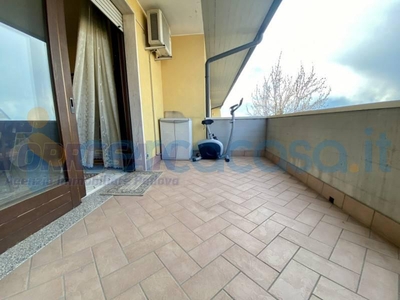 Appartamento in ottime condizioni, in vendita in Via Ippodromo, Padova