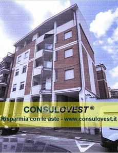 Appartamento in Vendita in Via Alfieri Benedetto 15 a Novara