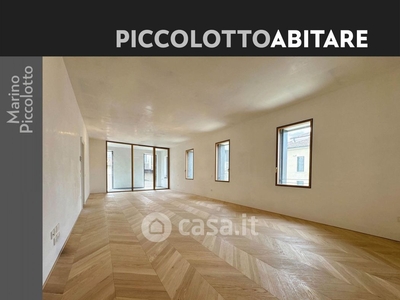 Appartamento in Vendita in Via Cornarotta a Treviso