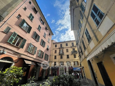 Appartamento in Vendita in Via del Prione a La Spezia