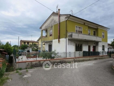 Appartamento in Vendita in Via della Pescaia 39 a Buti