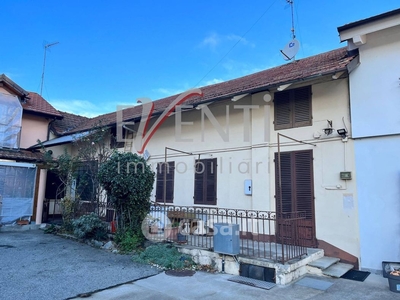 Appartamento in Vendita in Via Enrico Cravero 43 a Pinerolo