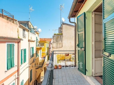 Appartamento in Vendita in Via Giuseppe Garibaldi a Borghetto Santo Spirito