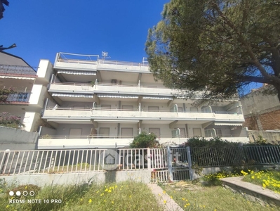 Appartamento in Vendita in Via Lungomare a Sant'Alessio Siculo