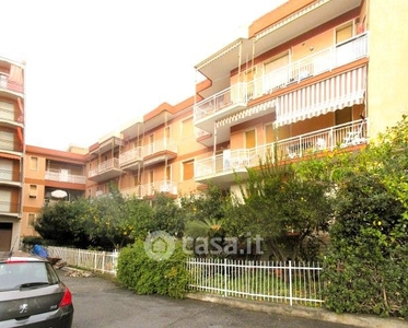 Appartamento in Vendita in Via pacinotti a Albenga